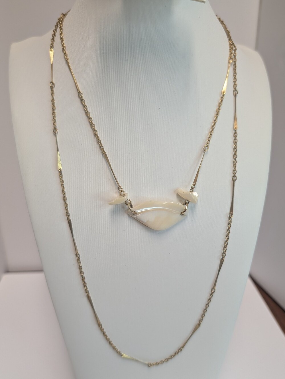 2 Seperate Matching Gold-Tone Necklaces To Layer with Cream Shell Pendant